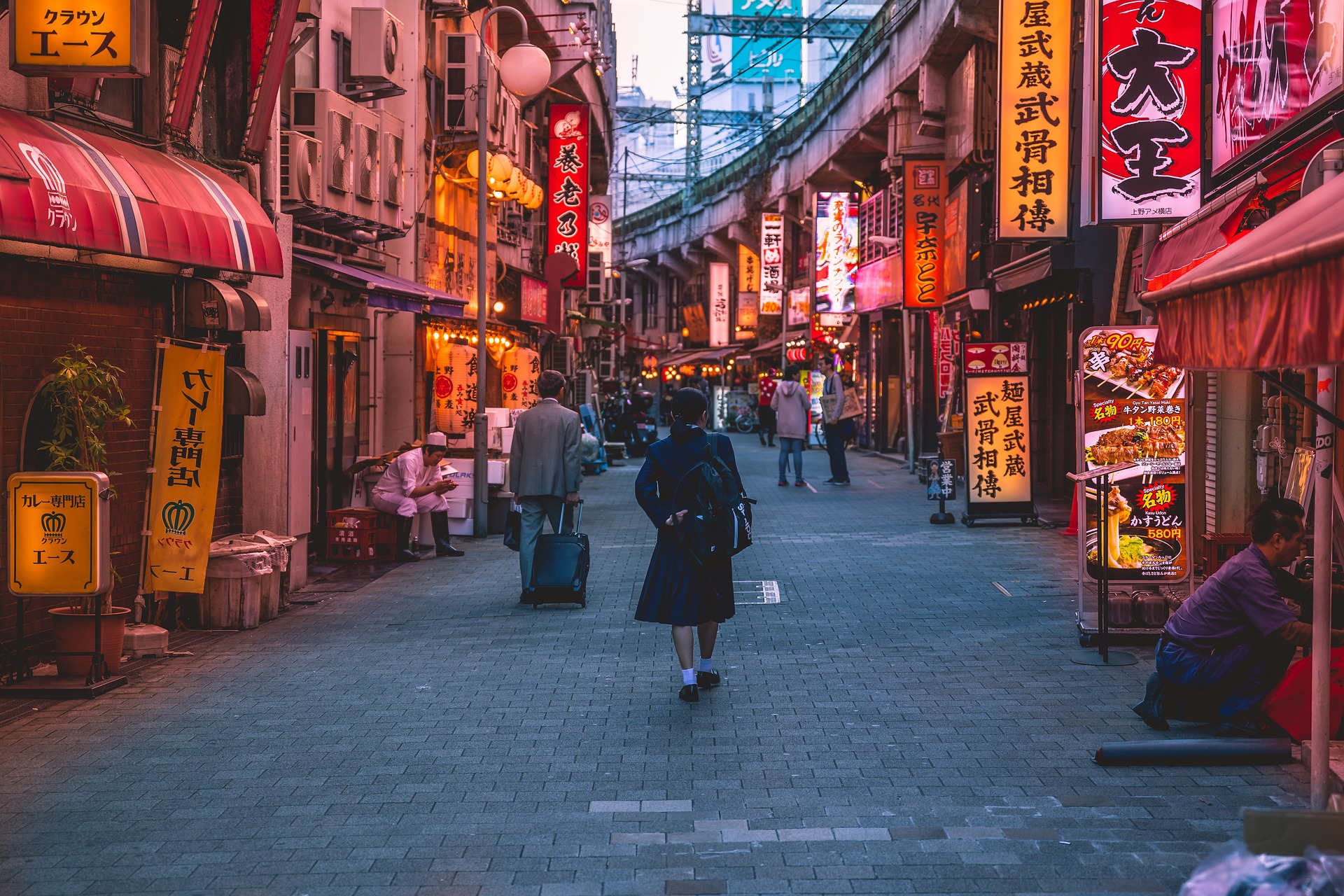  Experience the captivating blend of tradition and modernity in Japan. Explore serene temples, indulge in delectable sushi, and marvel at the technological marvels of Tokyo. Witness the beauty of Mount Fuji and soak in the natural wonders. Read more...